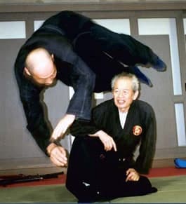 Soke Hatsumi demonstrira taijutsu